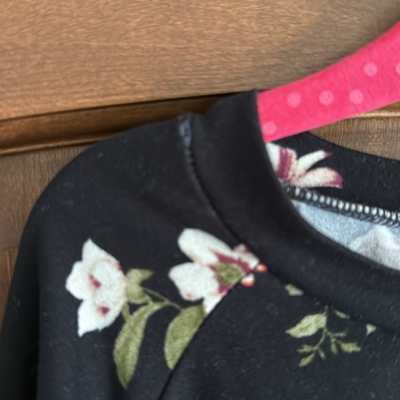 Floral Black Long Sleeve Dress - Picture 4 of 4